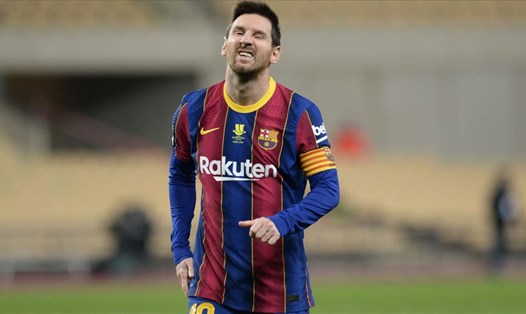 Nhờ trọng tài "nhẹ tay" trong nhận định mà Lionel Messi không phải chịu án treo giò quá nặng. Ảnh: AFP