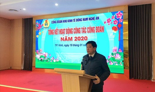 Đồng chí Kha Văn Tám - Chủ tịch LĐLĐ tỉnh Nghệ An phát biểu chỉ đạo tại Hội nghị. Ảnh: Thanh Tùng