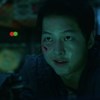 Song Joong Ki trong phim “Space Sweepers”. Ảnh cắt clip.