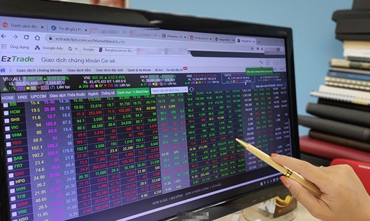 Thị trường chứng khoán đã xanh trở lại trong ngày 20.1, VN-Index tăng gần 4 điểm. Ảnh minh họa: Thế Lâm.