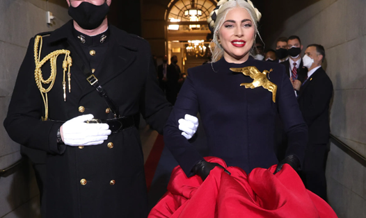 Lady Gaga nổi bật trong lễ nhậm chức Tân tổng thống Mỹ. Ảnh nguồn: AFP.