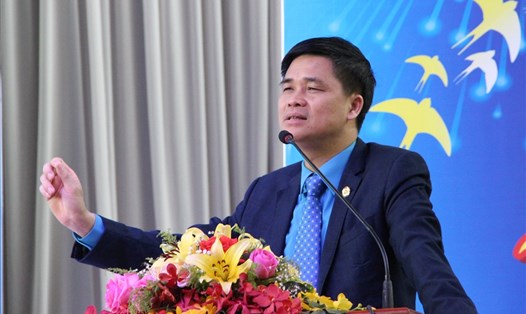 Ông Ngọ Duy Hiểu - Phó Chủ tịch TLĐLĐ Việt Nam về dự và phát biểu chỉ đạo tại hội nghị. Ảnh: Đình Trọng