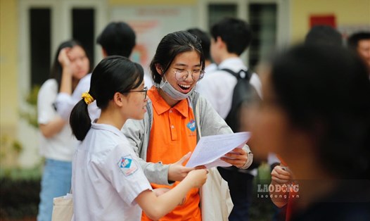 Hơn 180 nghìn học sinh THCS trên địa bàn thành phố Hà Nội đạt xếp loại văn hóa giỏi trong học kỳ I năm học 2020-2012. Ảnh: LĐO.