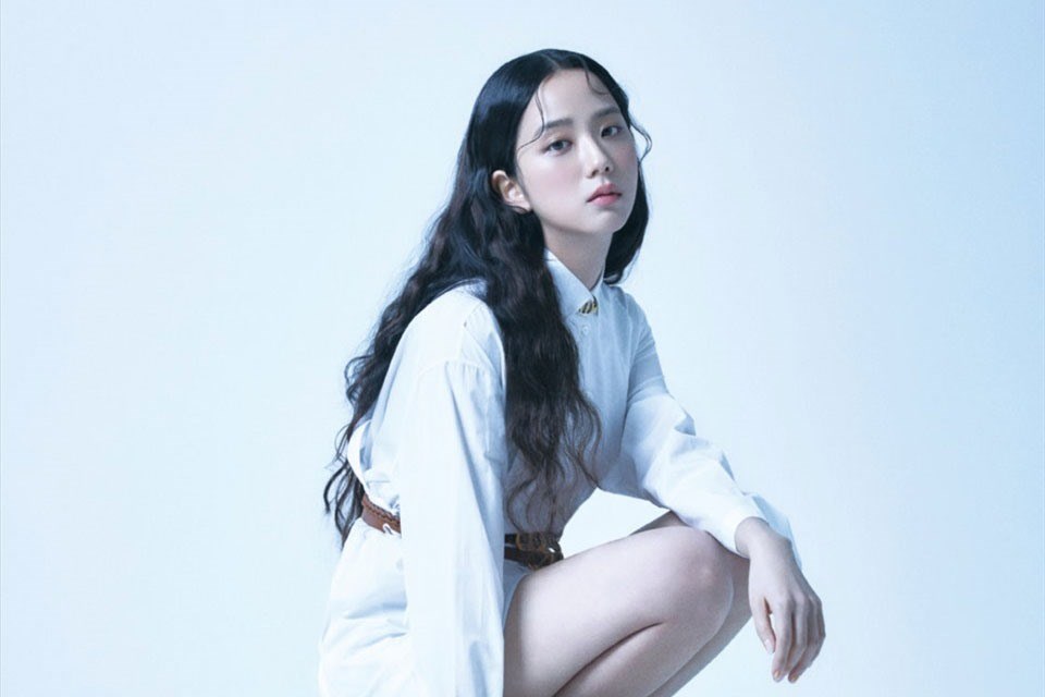 Jisoo (BLACKPINK) “lạ lẫm” trong bộ ảnh mới. Ảnh: Koreaboo Jisoo (BLACKPINK) “lạ lẫm” trong bộ ảnh mới. Ảnh: Koreaboo