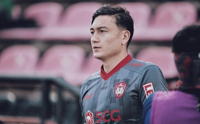 Đặng Văn Lâm lọt vào Top 5 thủ môn chơi chân tốt nhất Thai League. Ảnh: Muangthong United
