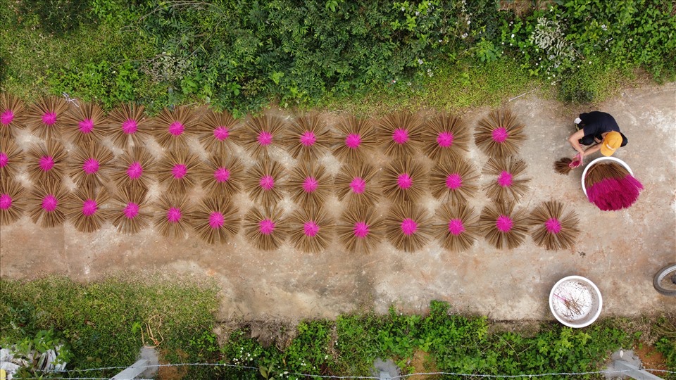 Làng hương ở Quảng Nam tất bật vào vụ Tết Tân Sửu 2021. Ảnh: Thanh Chung