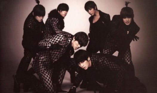 Nhóm nhạc Hàn Quốc - 2PM và ca khúc biểu tượng “Heartbeat”. Ảnh nguồn: Xinhua