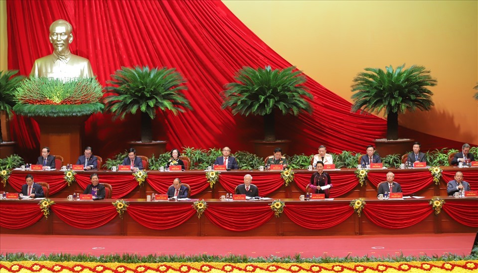 Đoàn Chủ tịch điều hành phiên trù bị Đại hội Đại biểu toàn quốc lần thứ XIII của Đảng. Ảnh PV