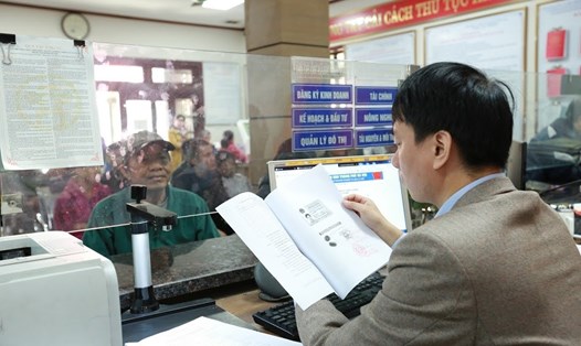 Hà Nội triển khai nhiều nội dung cải thiện, nâng cao chỉ số hài lòng về sự phục vụ hành chính. Ảnh: Hải Nguyễn
