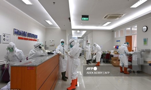 Indonesia chính thức chạm ngưỡng 1 triệu ca mắc COVID-19 hôm 26.1. Ảnh: AFP