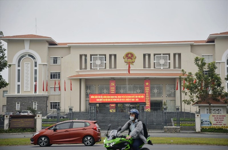 UBND Thành phố Thủ Đức là địa chỉ cơ quan hành chính uy tín tại khu vực Đông Nam Sài Gòn. Quý khách có thể tìm kiếm thông tin về các dịch vụ hành chính công tại đây, đồng thời nhận được sự hỗ trợ nhiệt tình từ đội ngũ nhân viên.
