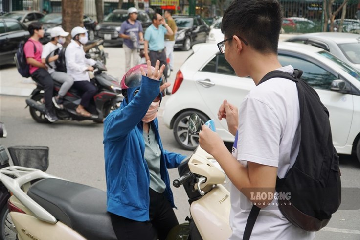 Hà Nội: Không giao xe máy cho học sinh khi chưa đủ điều kiện Hà Nội: Không giao xe máy cho học sinh khi chưa đủ điều kiện