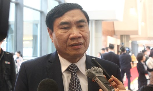 Phó Trưởng Ban Nội chính Trung ương Trần Quốc Cường trả lời phỏng vấn báo chí. Ảnh Xuân Hải