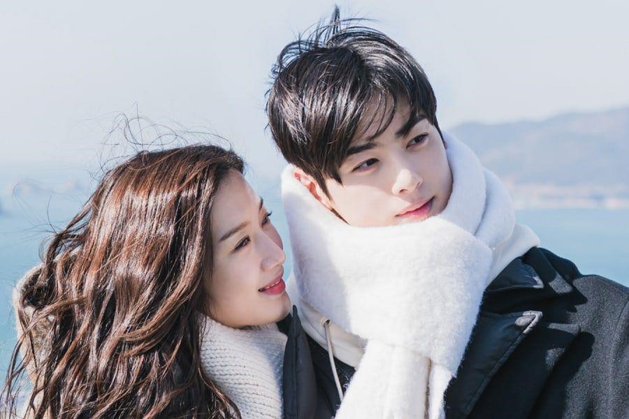 Moon Ga Young Cha Eun Woo h n h b n b bi n