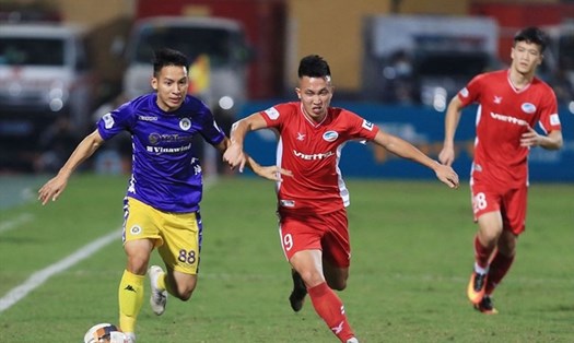 Câu lạc bộ Hà Nội và Viettel sẽ có thêm thời gian chuẩn bị trước khi V.League 2021 trở lại. Ảnh: H.A