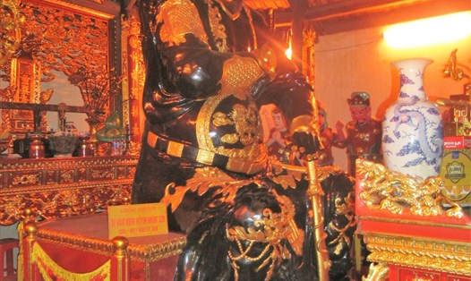 Tượng Huyền Thiên Đại thánh ở đền Trấn Vũ tại làng Ngọc Trì, phường Thạch Bàn, quận Long Biên, Hà Nội. Ảnh Minh Thi