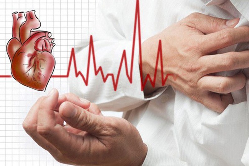 3 điều tuyệt đối kh&ocirc;ng được l&agrave;m khi gặp người bị đột quỵ