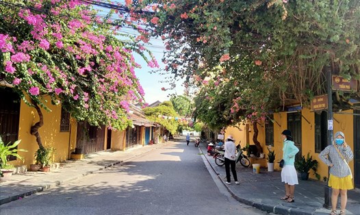 Hội An tạm dừng thực hiện phố đi bộ và xe không động cơ. Ảnh: Thanh Chung