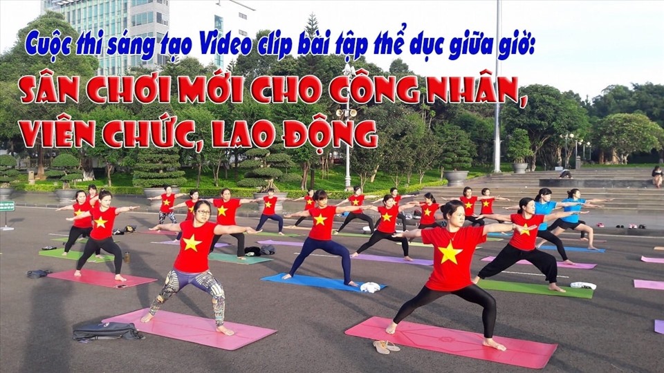 Các đoàn viên Công đoàn Ngân hàng Việt Nam tập thể dục giữa giờ. Ảnh: CĐNH