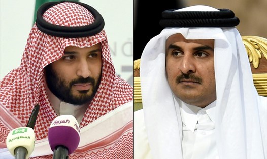 Thái tử Mohammed bin Salman (trái) và Tiểu vương Qatar Emir Sheikh Tamim bin Hamad Al-Thani. Ảnh: AFP.