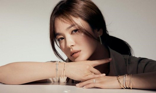 Song Hye Kyo và biên kịch Kim Eun Sook sẽ tái hợp trong một bộ phim truyền hình mới. Ảnh: Instagram.