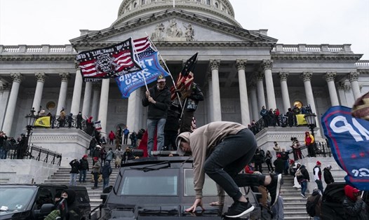Người biểu tình gây hỗn loạn tại Quốc hội Mỹ hôm 6.1. Ảnh: AFP