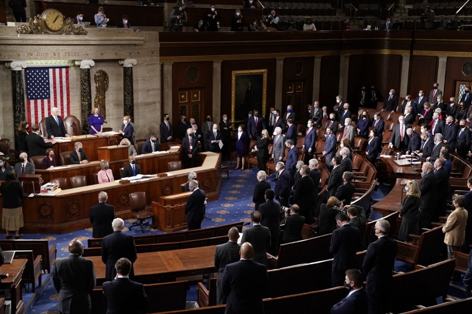 Quốc hội Mỹ bác bỏ phản đối đầu tiên về kết quả bầu ông Joe Biden
