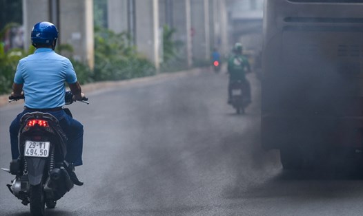 Đề nghị xử lý nghiêm các phương tiện xả khói đen gây ô nhiễm tại Hà Nội. Ảnh minh họa: Duy Hiệu - Hoàng Đông