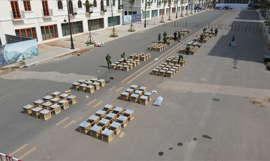 Bộ CHQS tỉnh Kiên Giang đã hoàn thành mọi công tác chuẩn bị để bắn pháo hoa tại buổi lễ công bố quyết định thành lập thành phố Phú Quốc. Ảnh: PV