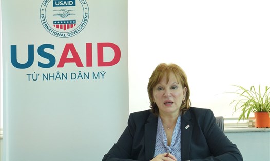 Giám đốc Cơ quan Phát triển Quốc tế Mỹ Ann Marie Yastishock phát biểu tại sự kiện. Ảnh: USAID