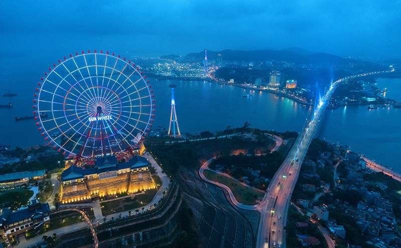 TP. Hạ Long sẵn sàng đón khách trở lại sau những ngày giãn cách. Ảnh: Hà