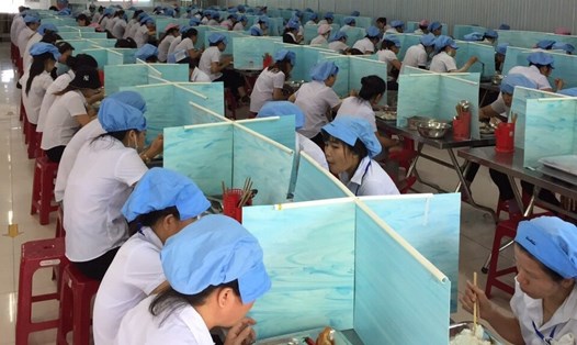 Bữa ăn mùa dịch của người lao động ở Công ty Cổ phần Dệt may 29.3. Ảnh: Tường Minh