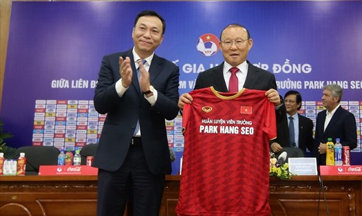 Ông Park đã được lãnh đạo VFF tạo nhiều điều kiện tốt trong quá trình làm việc ở tuyển Việt Nam. Ảnh: Hải Đăng