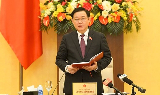 Chủ tịch Quốc hội Vương Đình Huệ phát biểu chỉ đạo tại phiên họp. Ảnh: Minh Thành