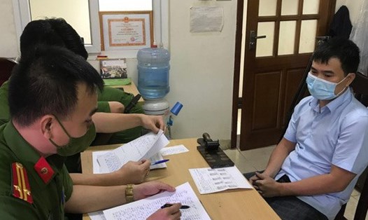 Phạm Hải Nam đã bị bắt sau hơn 1 năm trốn truy nã tội "Tham ô tài sản". Ảnh: L.Nhi