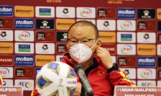 Huấn luyện viên Park Hang-seo đánh dấu tròn 4 năm làm việc với bóng đã Việt Nam. Ảnh: VFF