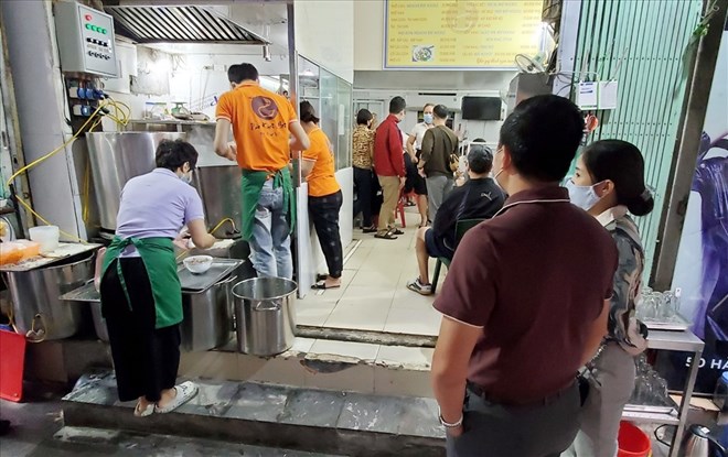Người Sài Gòn mong được ăn phở tại quán như người Hà Nội