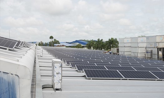 Điện mặt trời áp mái ở tỉnh Đồng Tháp do Mỹ tài trợ. Ảnh: USAID