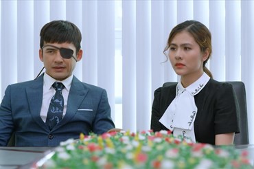 Thanh Vân và Đăng Duy thực hiện kế hoạch mới trong "Canh bạc tình yêu". Ảnh: NSX.
