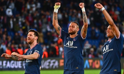 Vắng Neymar nhưng PSG vẫn còn Lionel Messi và Kylian Mbappe để đảm bảo mục tiêu giành 3 điểm trước RB Leipzig tại Champions League. Ảnh: UEFA