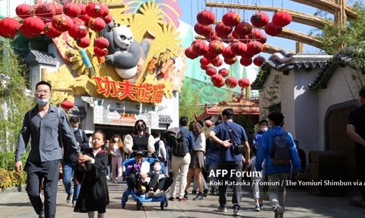 Dự luật giáo dục gia đình của Trung Quốc xem xét xử phạt cha mẹ nếu con cái họ gây ra tội lỗi. Ảnh: AFP