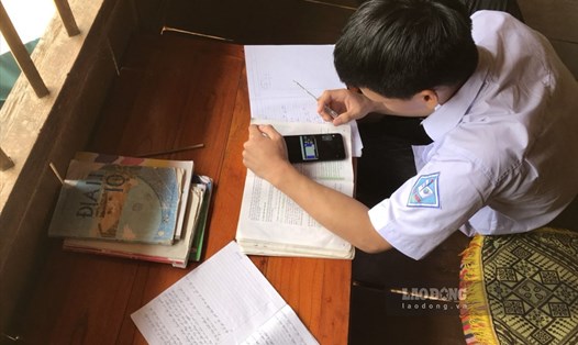 Chương trình "Sóng và máy tính cho em" giúp hàng nghìn học sinh tỉnh Sơn La được học tập giữa đại dịch COVID-19.