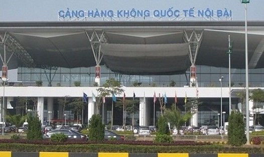Hà Nội vẫn đang "đóng cửa" với hàng không, đường sắt, xe khách liên tỉnh, và cả xe buýt. Ảnh: GT