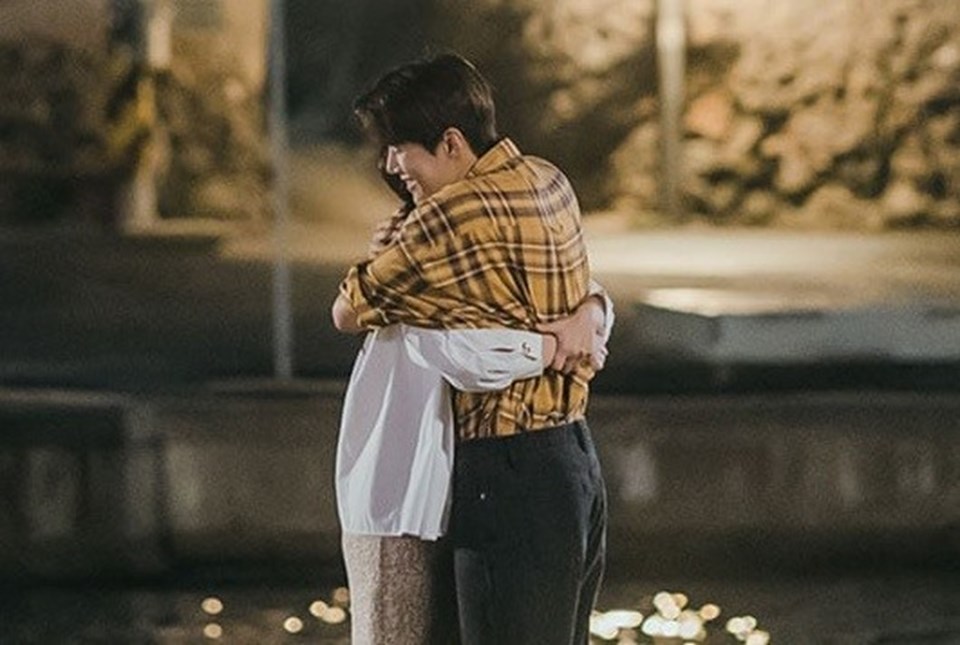Diễn biến mới trong “Hometown Cha-Cha-Cha”. Ảnh: Cắt phim. Diễn biến mới trong “Hometown Cha-Cha-Cha”. Ảnh: Cắt phim.