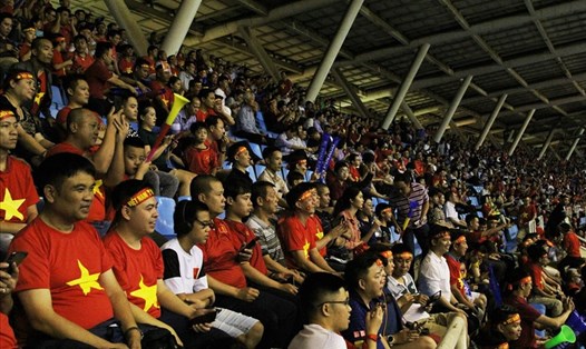 Sân Mỹ Đình mở cửa đón 12.000 khán giả vào sân xem tuyển Việt Nam thi đấu. Ảnh: H.A