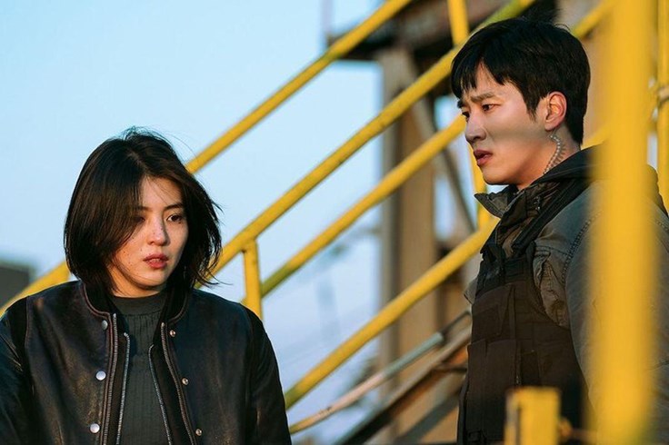 Han So Hee nói gì về cảnh tình tứ với Ahn Bo Hyun trong "My Name"?