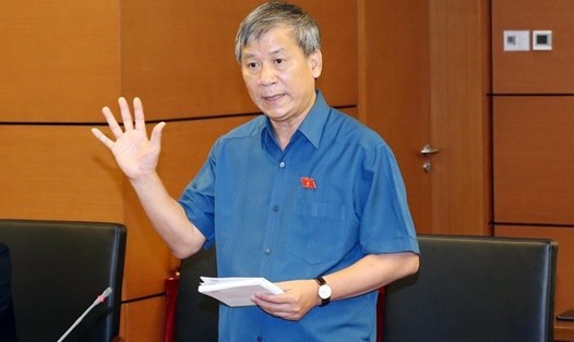 Đại biểu Nguyễn Anh Trí nêu băn khoăn về kết dư của Quỹ bảo hiểm xã hội và Quỹ bảo hiểm thất nghiệp.