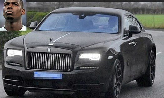 Chiếc Rolls-Royce Wraith Black Badge của Paul Pogba có giá đến 300.000 bảng. Ảnh: The Sun