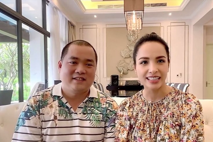 Thúy Hạnh - Minh Khang "cạn tiền" khi ở khách sạn 5 sao 100 ngày Thúy Hạnh - Minh Khang "cạn tiền" khi ở khách sạn 5 sao 100 ngày