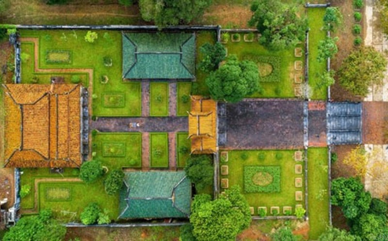 Lăng Gia Long là một trong những điểm đến của tour "Du Lịch Xanh - Huế". Ảnh: Từ Ân